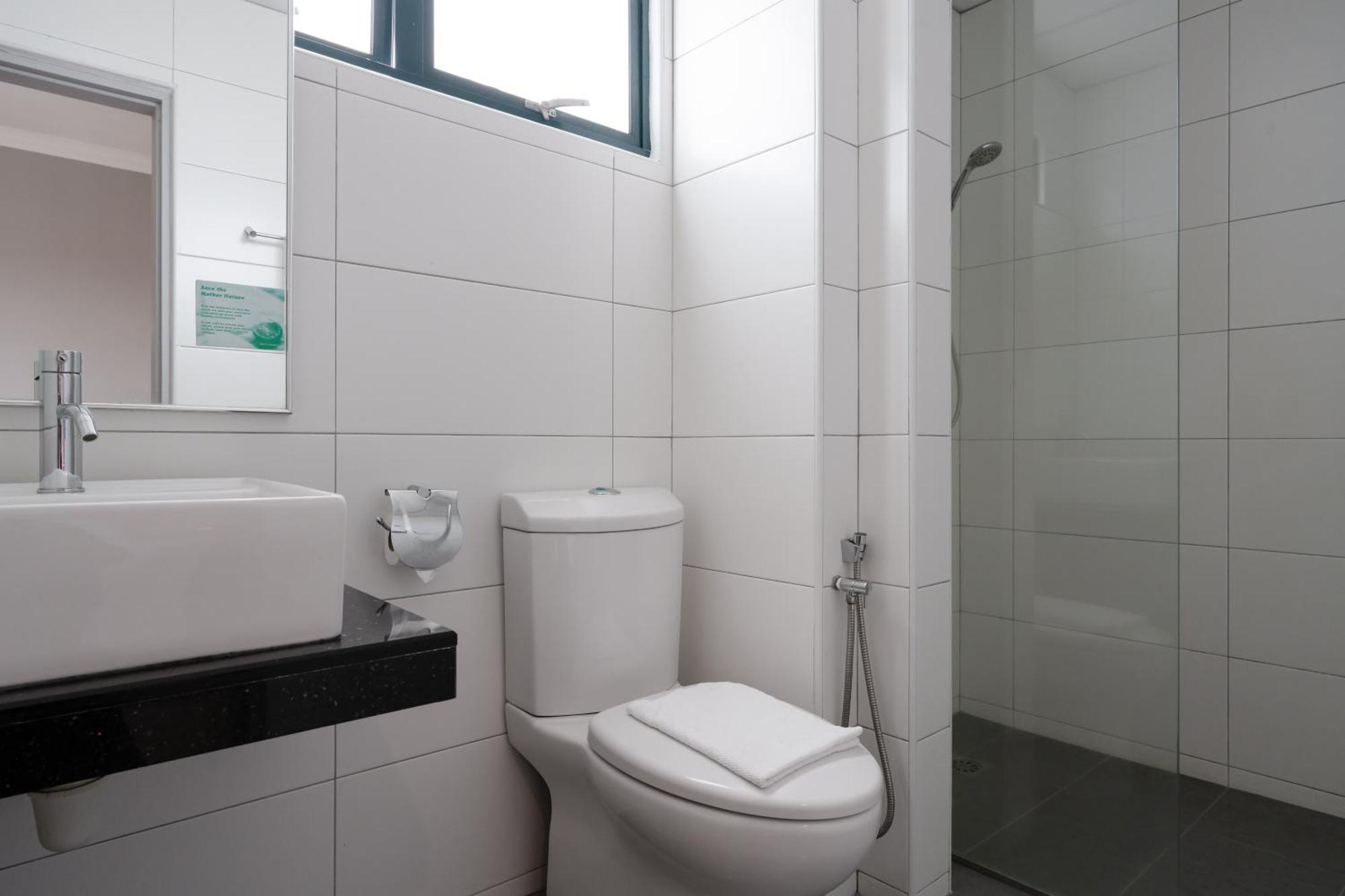 Golden View Serviced Apartments Tanjung Tokong Eksteriør bilde