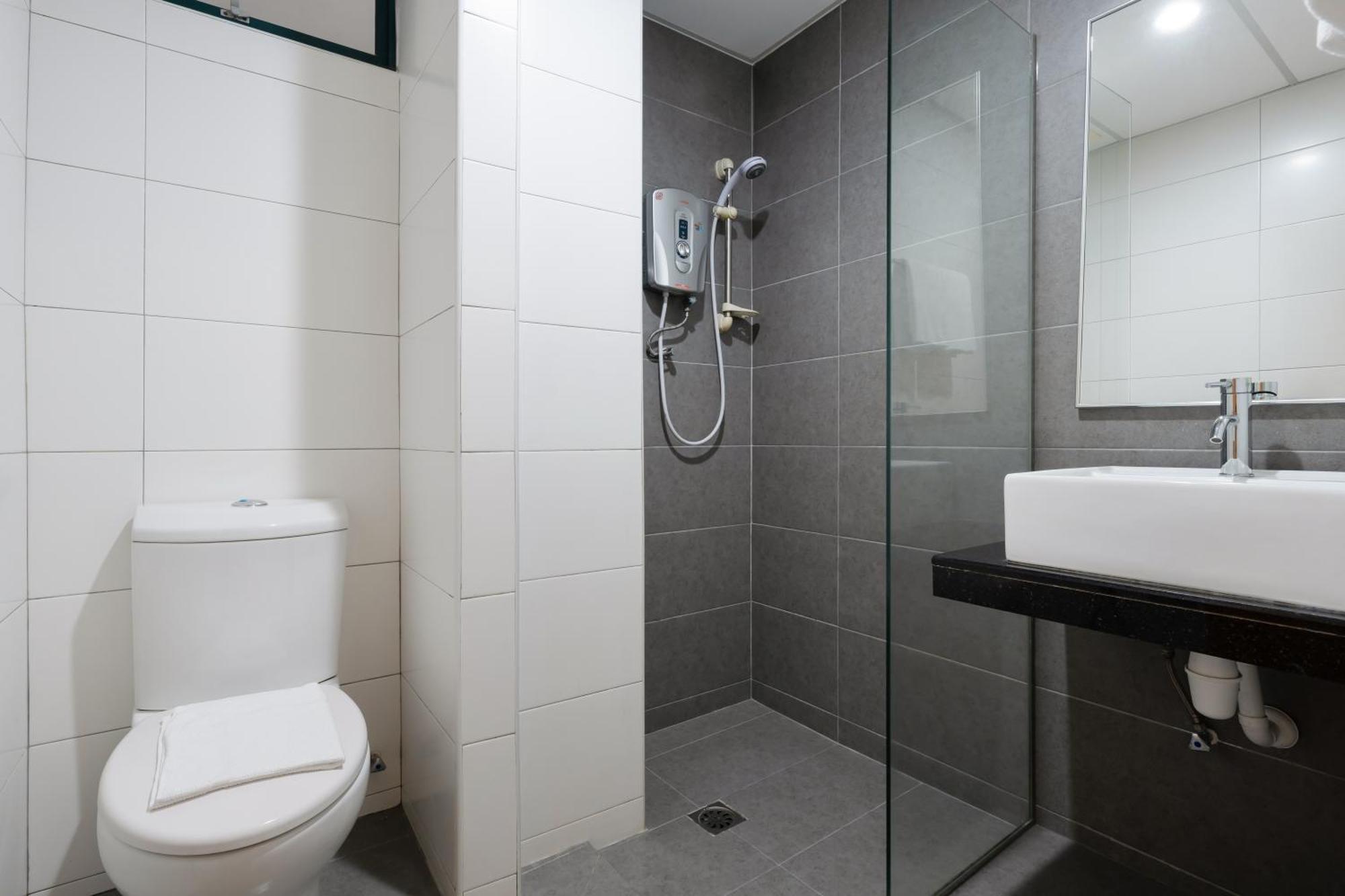 Golden View Serviced Apartments Tanjung Tokong Eksteriør bilde