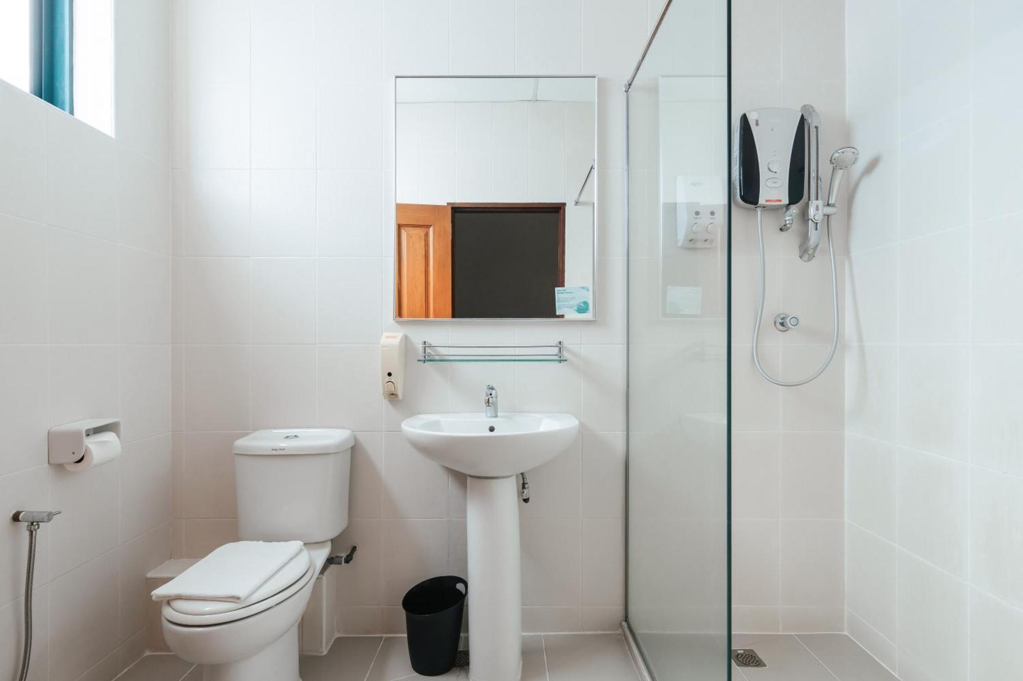 Golden View Serviced Apartments Tanjung Tokong Eksteriør bilde