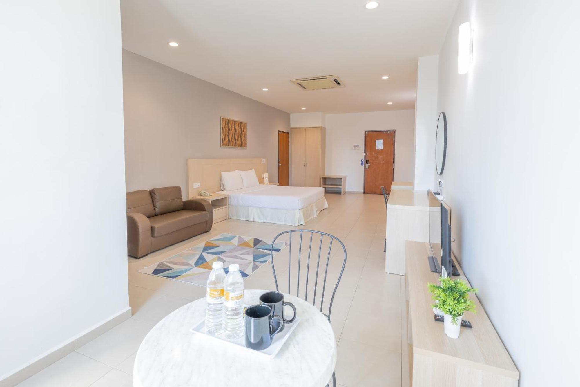 Golden View Serviced Apartments Tanjung Tokong Eksteriør bilde
