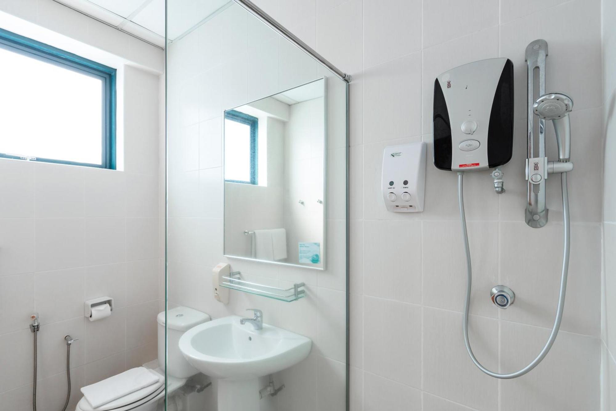 Golden View Serviced Apartments Tanjung Tokong Eksteriør bilde