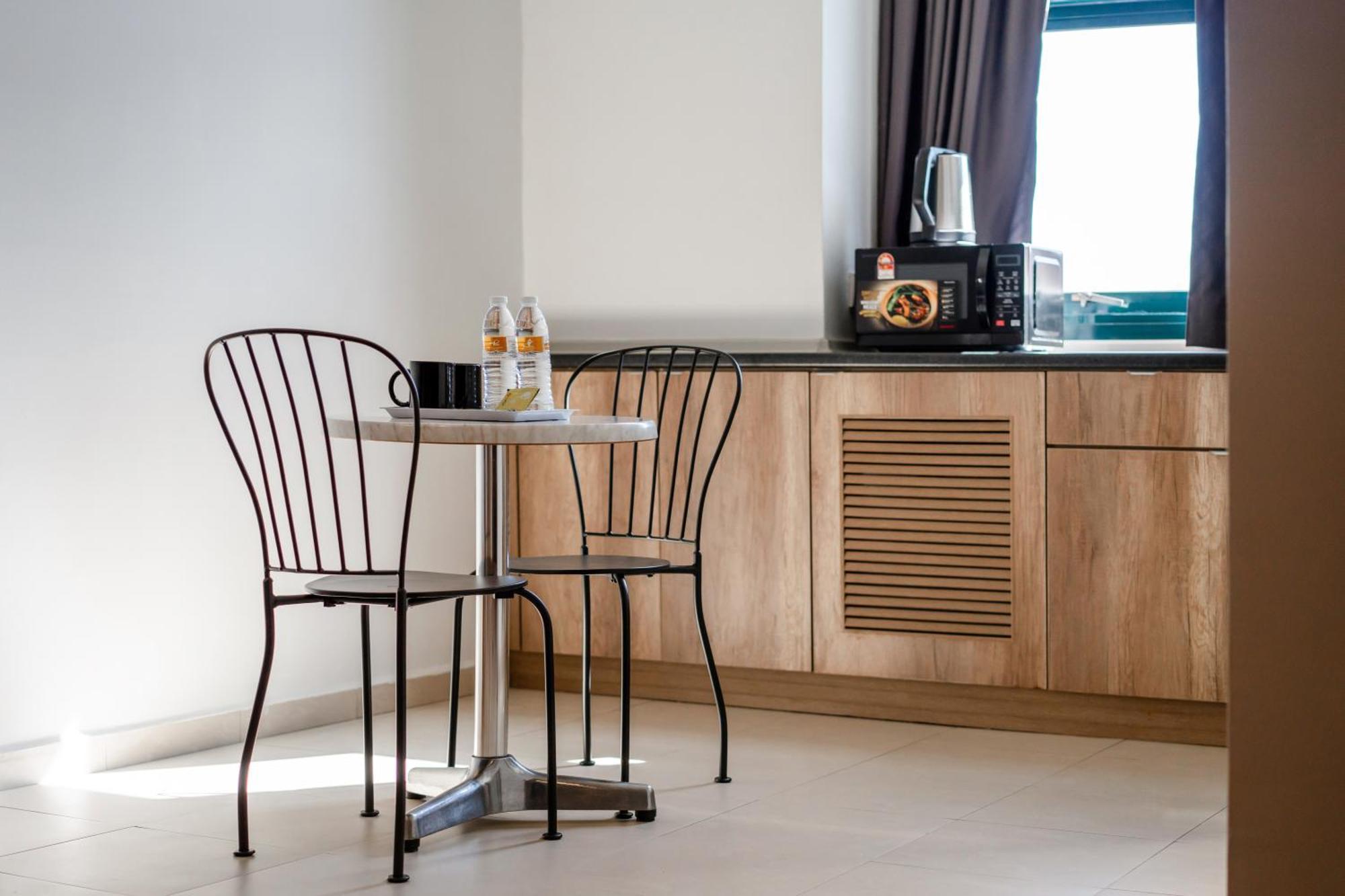 Golden View Serviced Apartments Tanjung Tokong Eksteriør bilde
