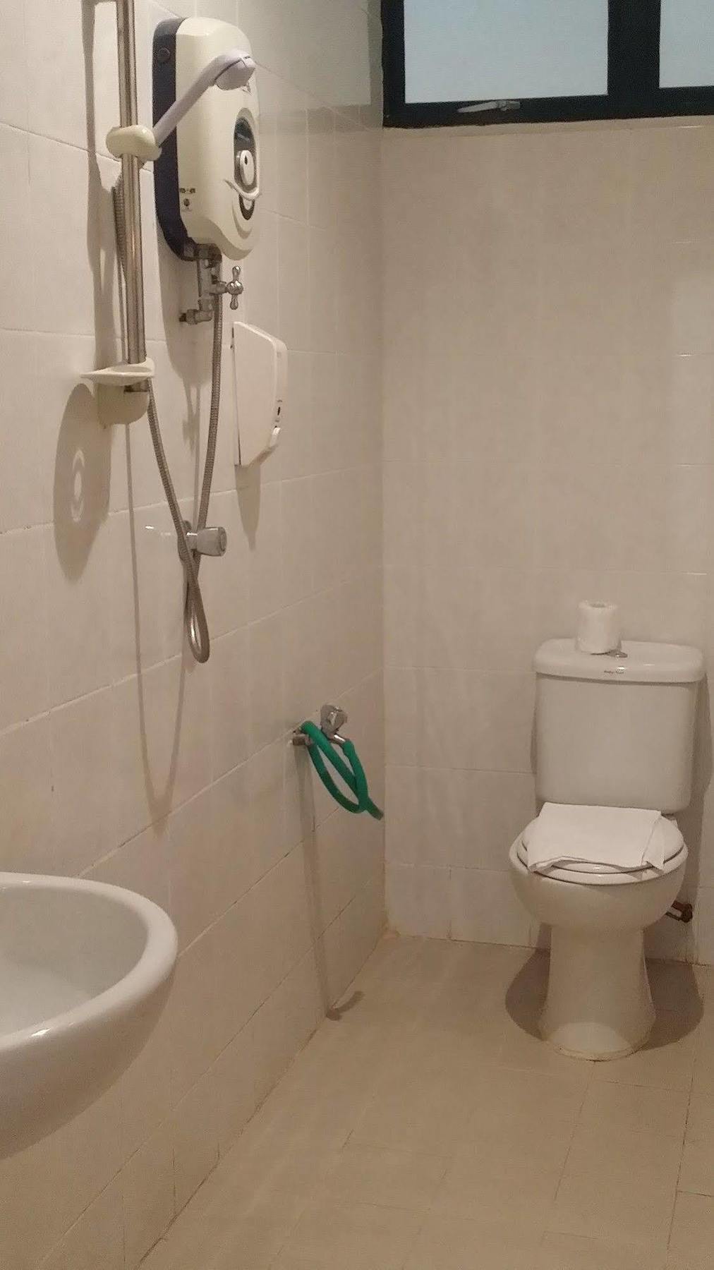 Golden View Serviced Apartments Tanjung Tokong Eksteriør bilde