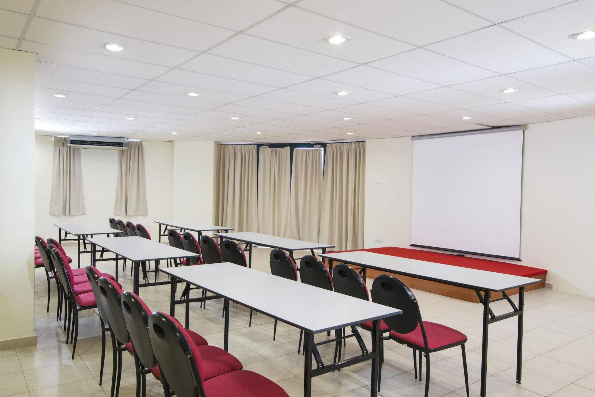 Golden View Serviced Apartments Tanjung Tokong Eksteriør bilde